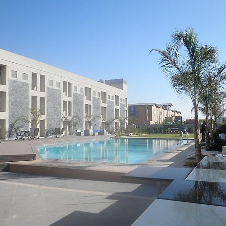 Aquarian Tide Hotel Gaborone Esterno foto